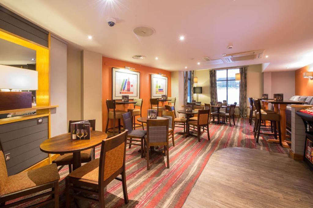Premier Inn Liverpool City Centre - Moorfields Екстериор снимка
