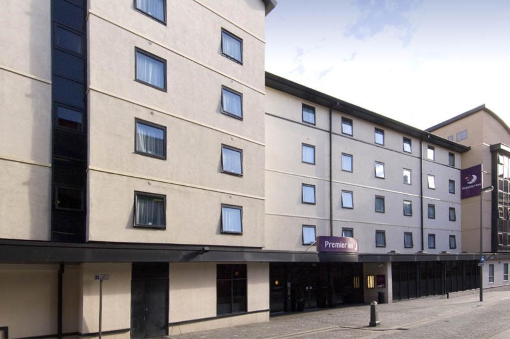 Premier Inn Liverpool City Centre - Moorfields Екстериор снимка