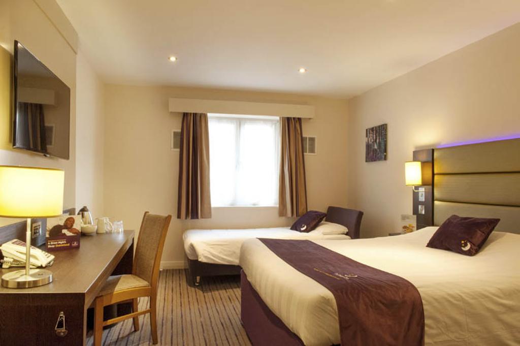Premier Inn Liverpool City Centre - Moorfields Екстериор снимка