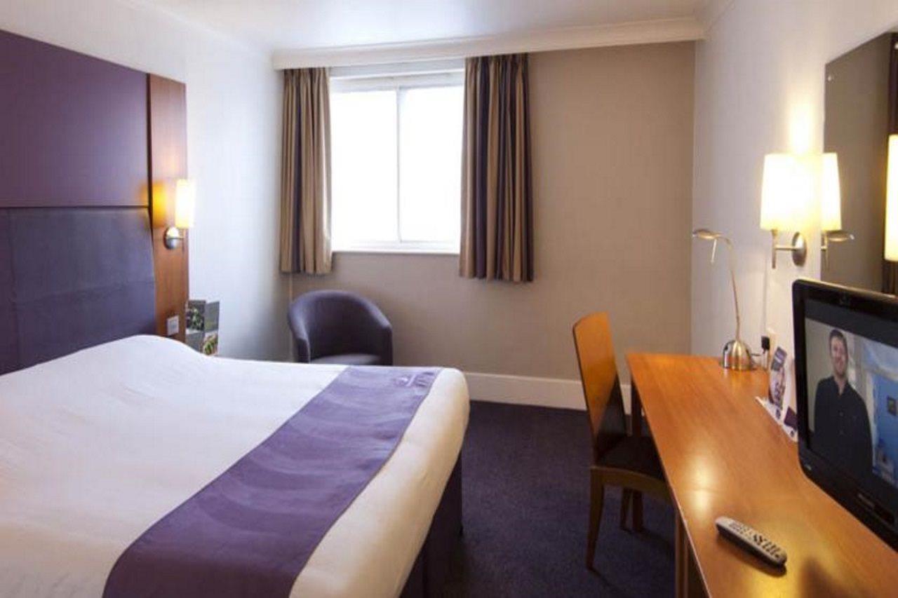 Premier Inn Liverpool City Centre - Moorfields Екстериор снимка